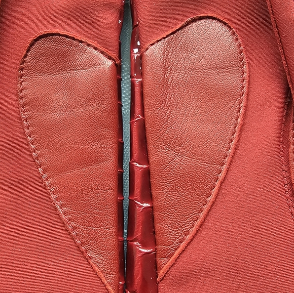 Gloves - Picture 5 of 5